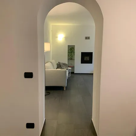 Spazio Perlasca 1 - * Черноббио