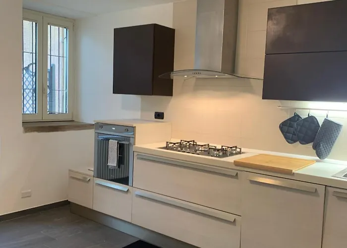 Spazio Perlasca 1 - *