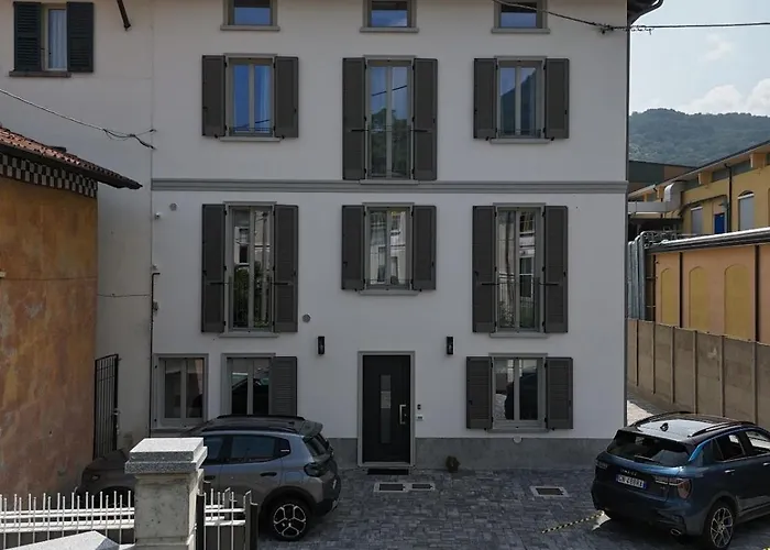 Spazio Perlasca 1 - *